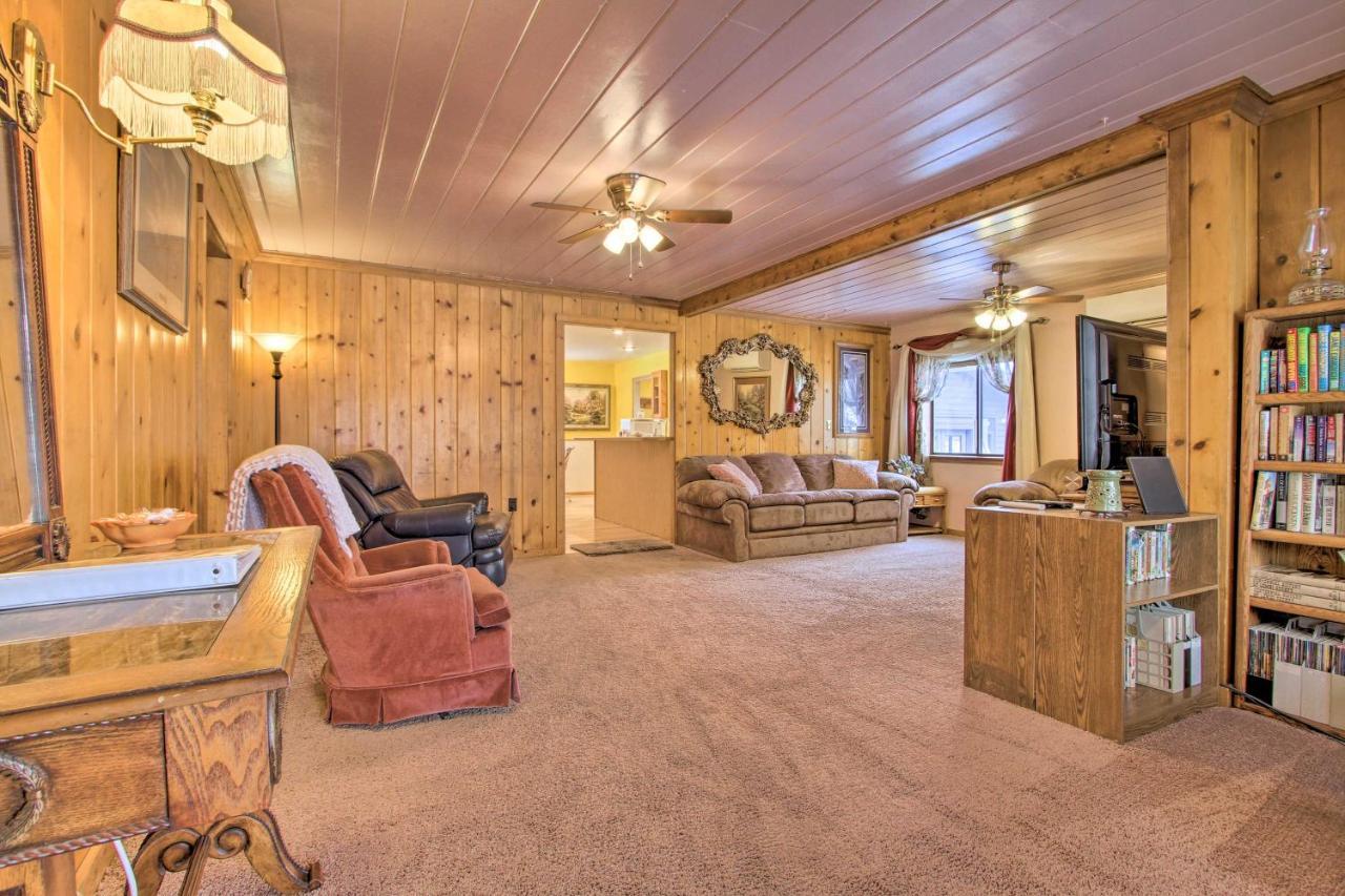 Cozy Home With Hot Tub Half Mi To Salmon River! Exteriér fotografie