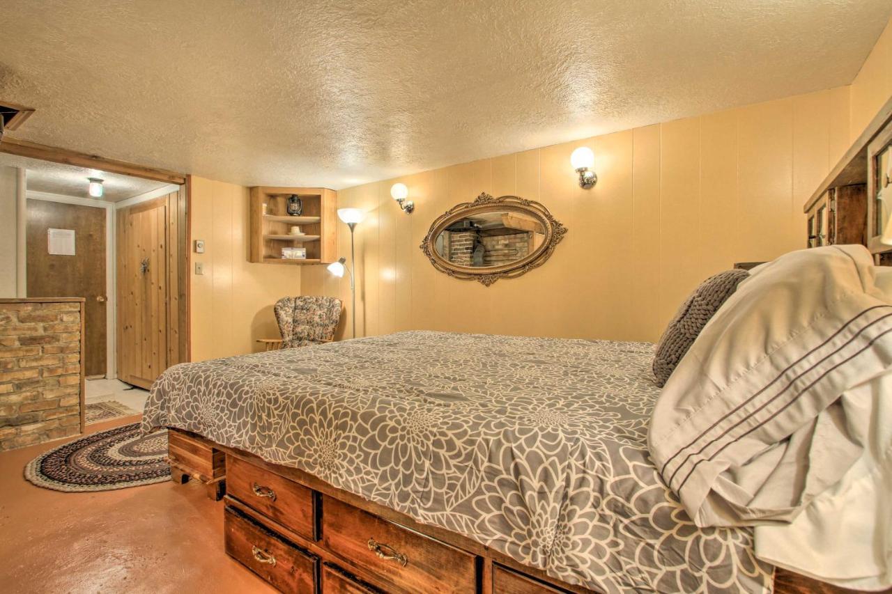 Cozy Home With Hot Tub Half Mi To Salmon River! Exteriér fotografie